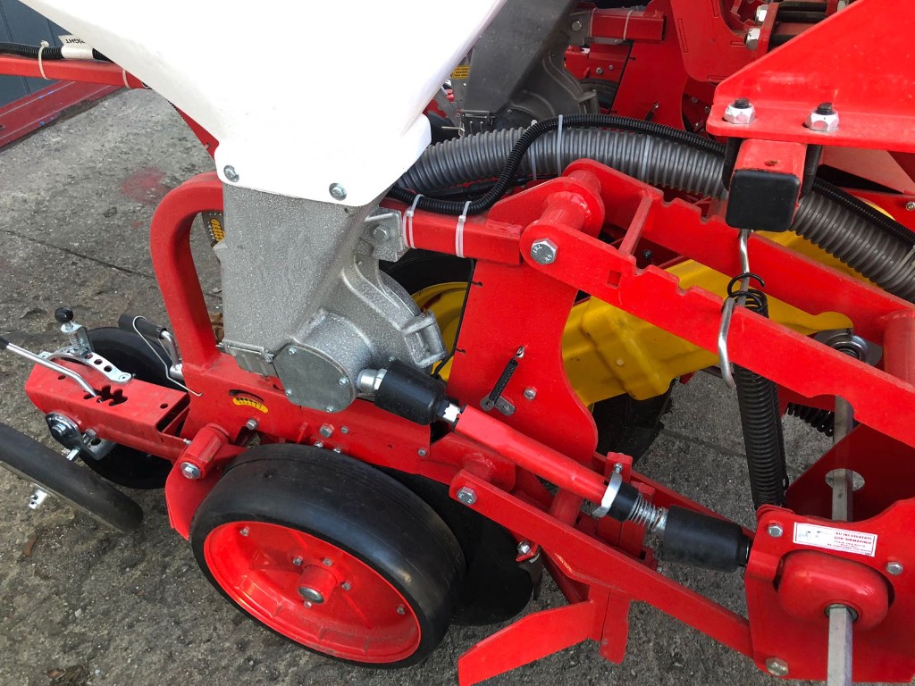 SEMINATRICE PNEUMATICA OZDOKEN modello VPHE-DG4 in vendita - foto 2