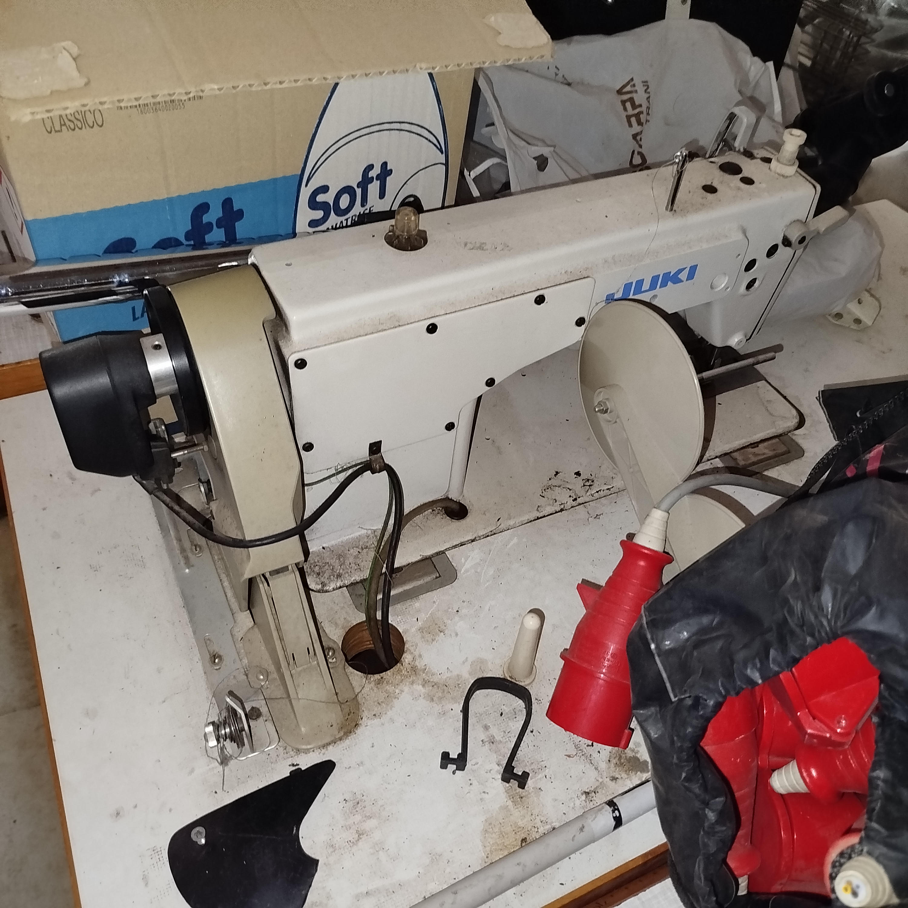 Macchine da cucire in blocco o singole in vendita - foto 1