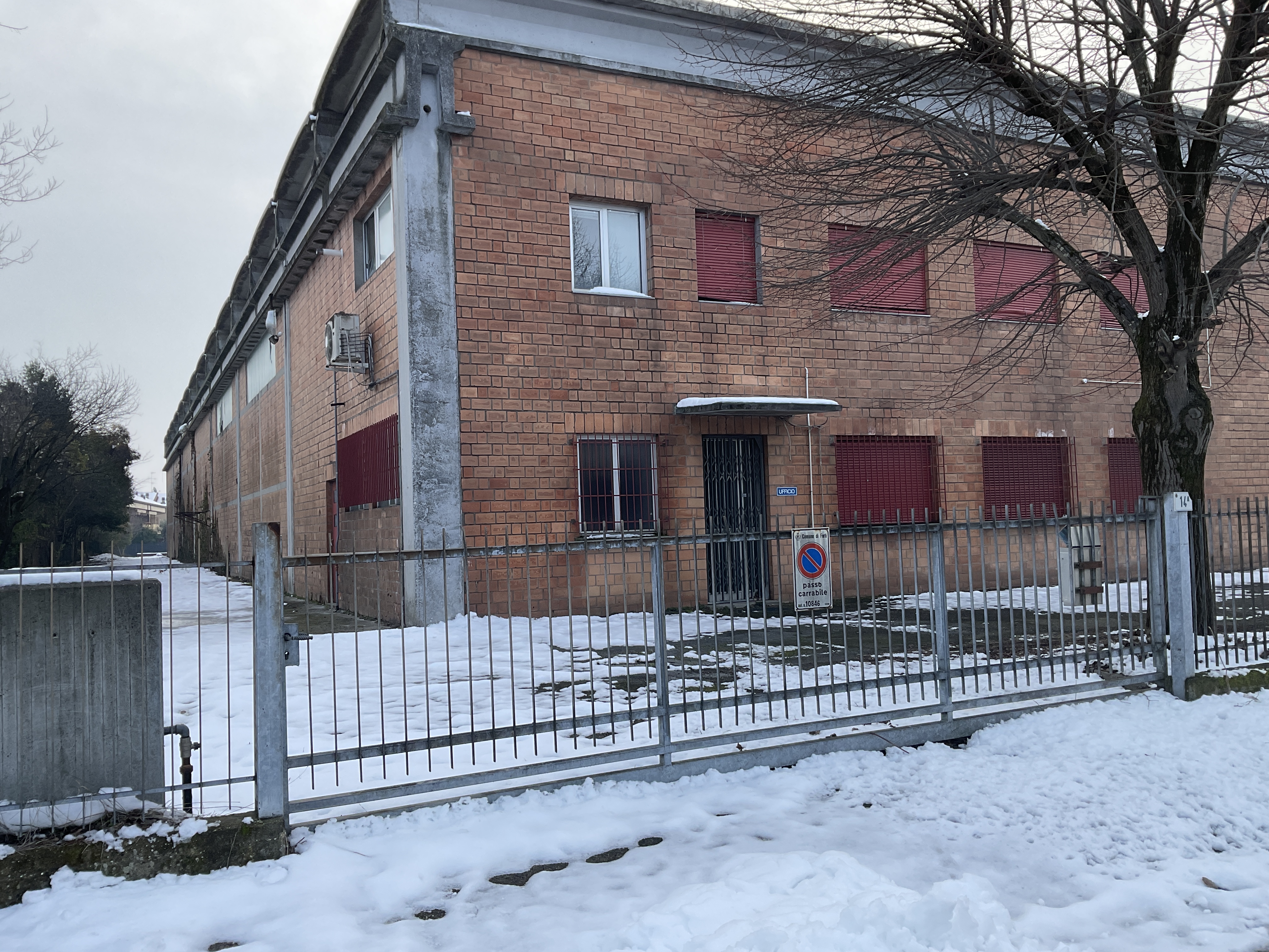 Capannone artigianale mq 1450 Forlì vendesi in vendita - foto 2