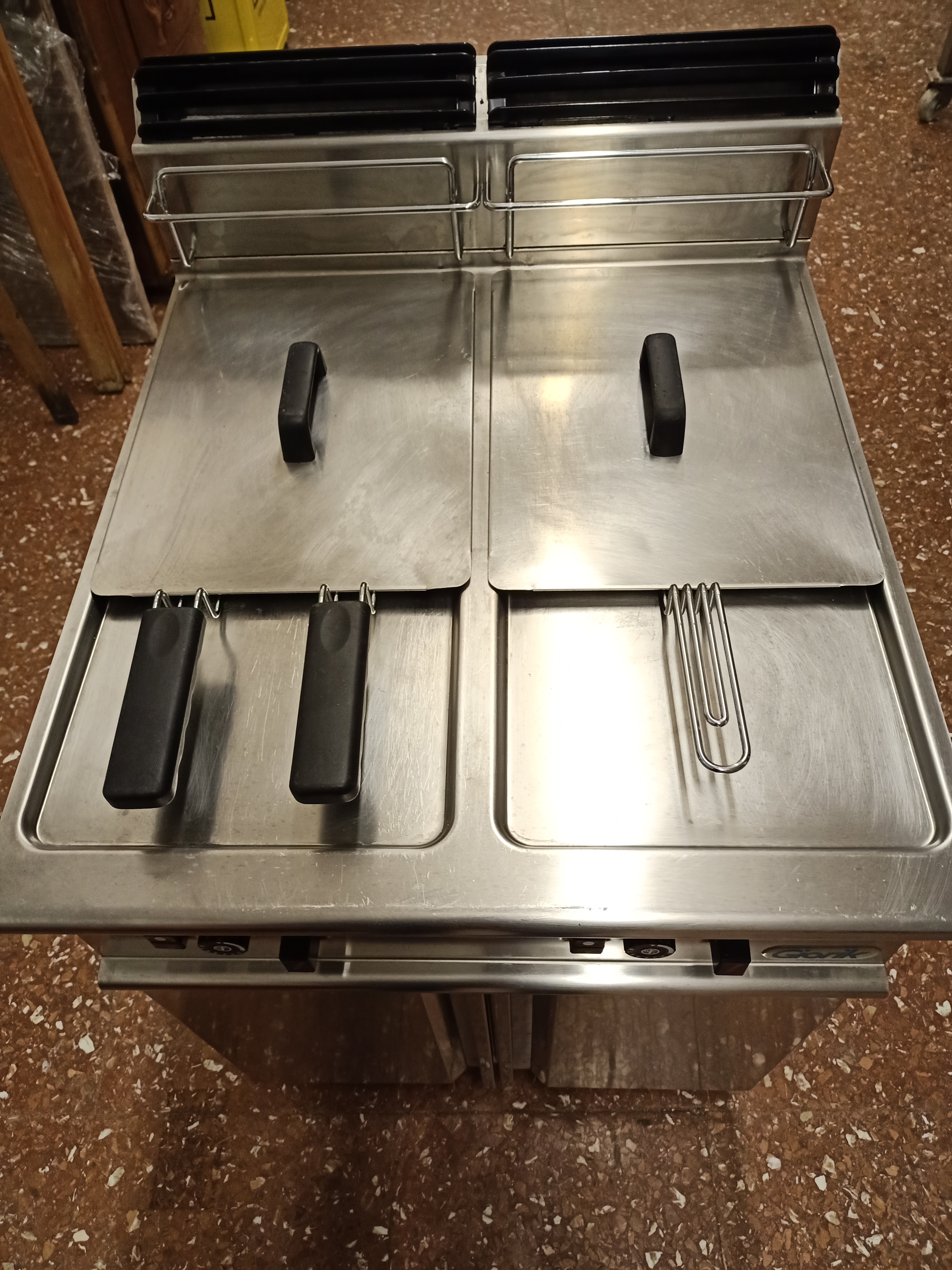 Friggitrice professionale in vendita - foto 1