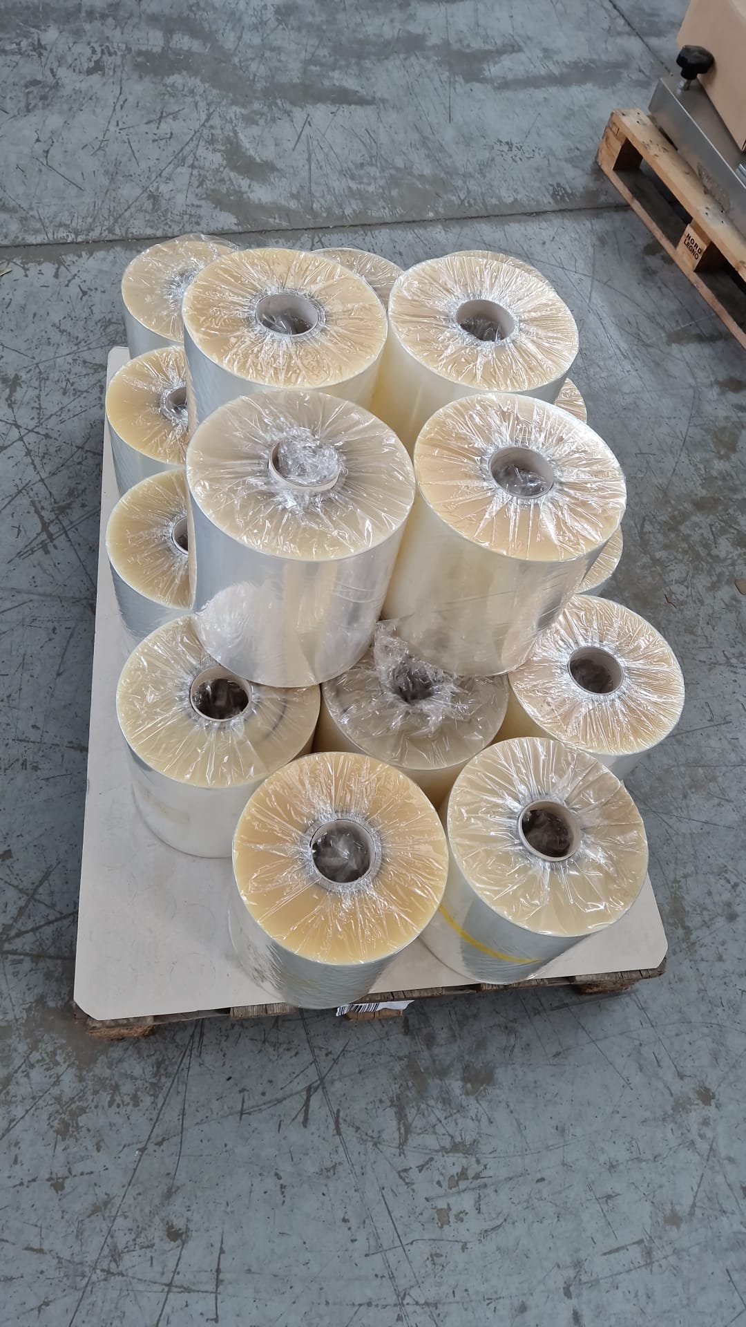 Bobine film trasparente per flowpack in vendita - foto 5