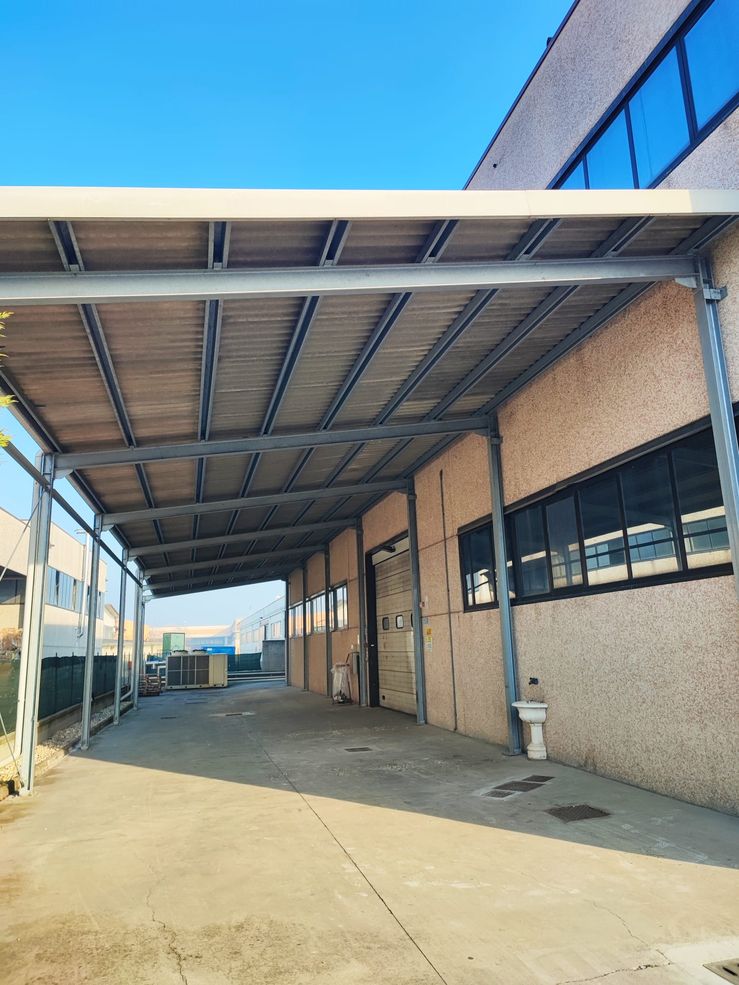 CAPANNONE SU DUE LIVELLI (TESSILE EX CALZIFICO) in vendita - foto 2