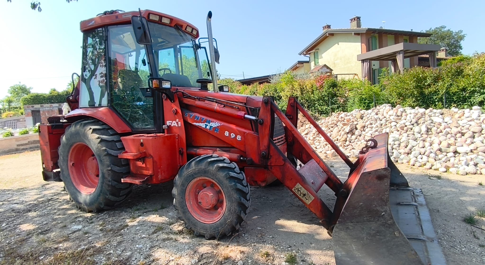 ESCAVATORE SEMOVENTE FAI 4x4 (3.430 ORE) in vendita - foto 2