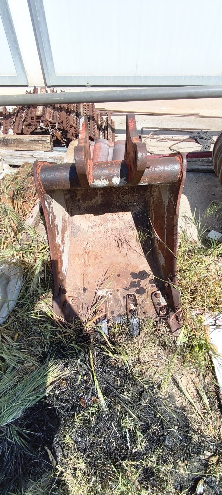 ESCAVATORE SEMOVENTE FAI 4x4 (3.430 ORE) in vendita - foto 7