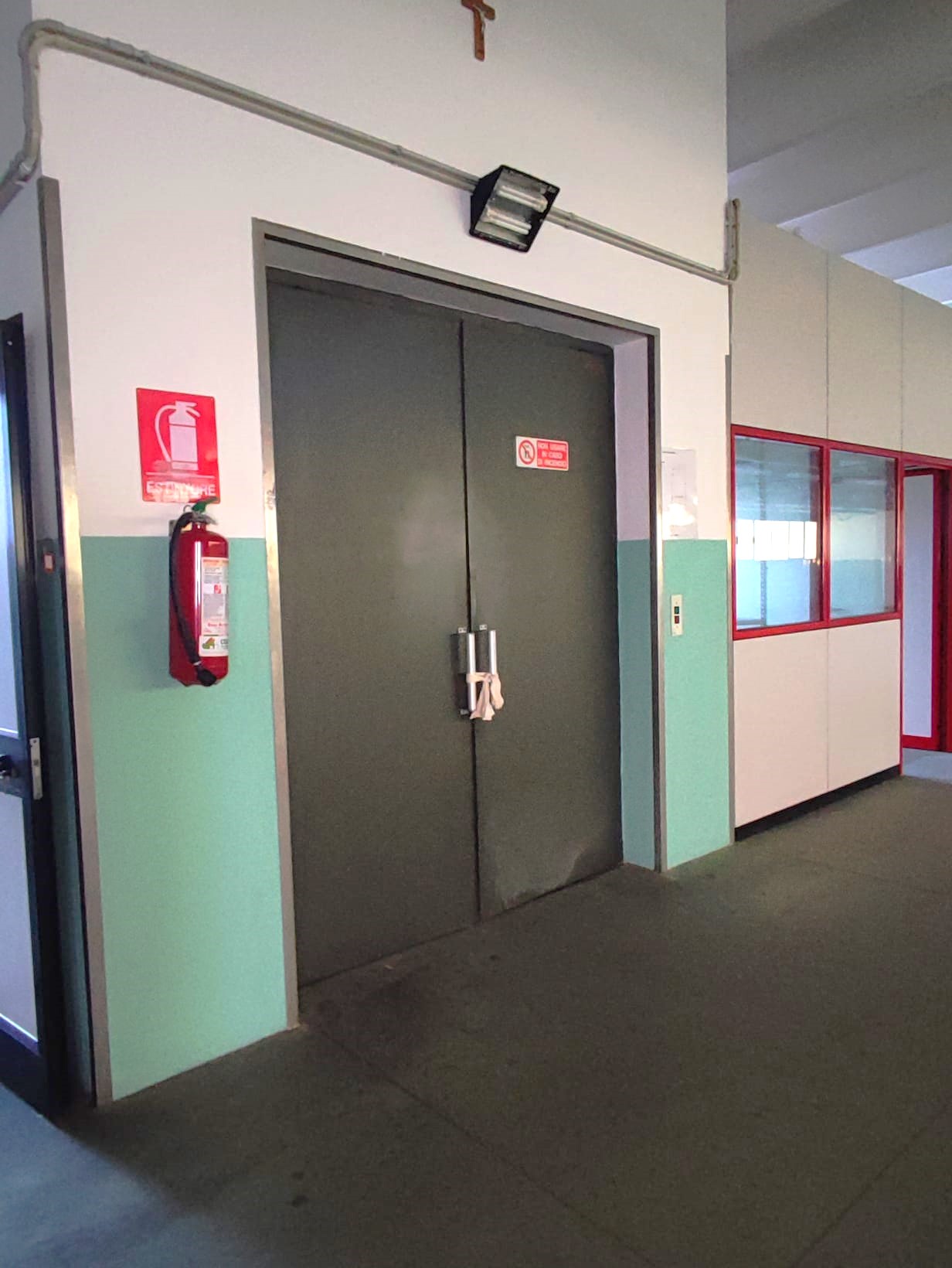 CAPANNONE SU DUE LIVELLI (TESSILE EX CALZIFICO) in vendita - foto 10