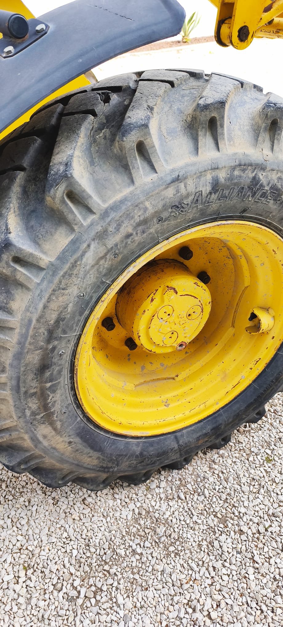 Terna compatta articolata Komatsu 4x4 in vendita - foto 16