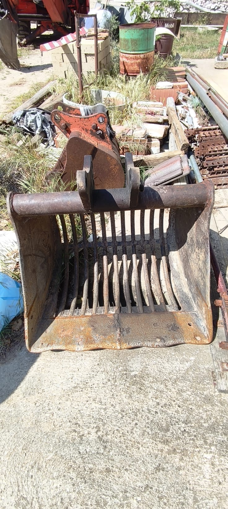ESCAVATORE SEMOVENTE FAI 4x4 (3.430 ORE) in vendita - foto 8