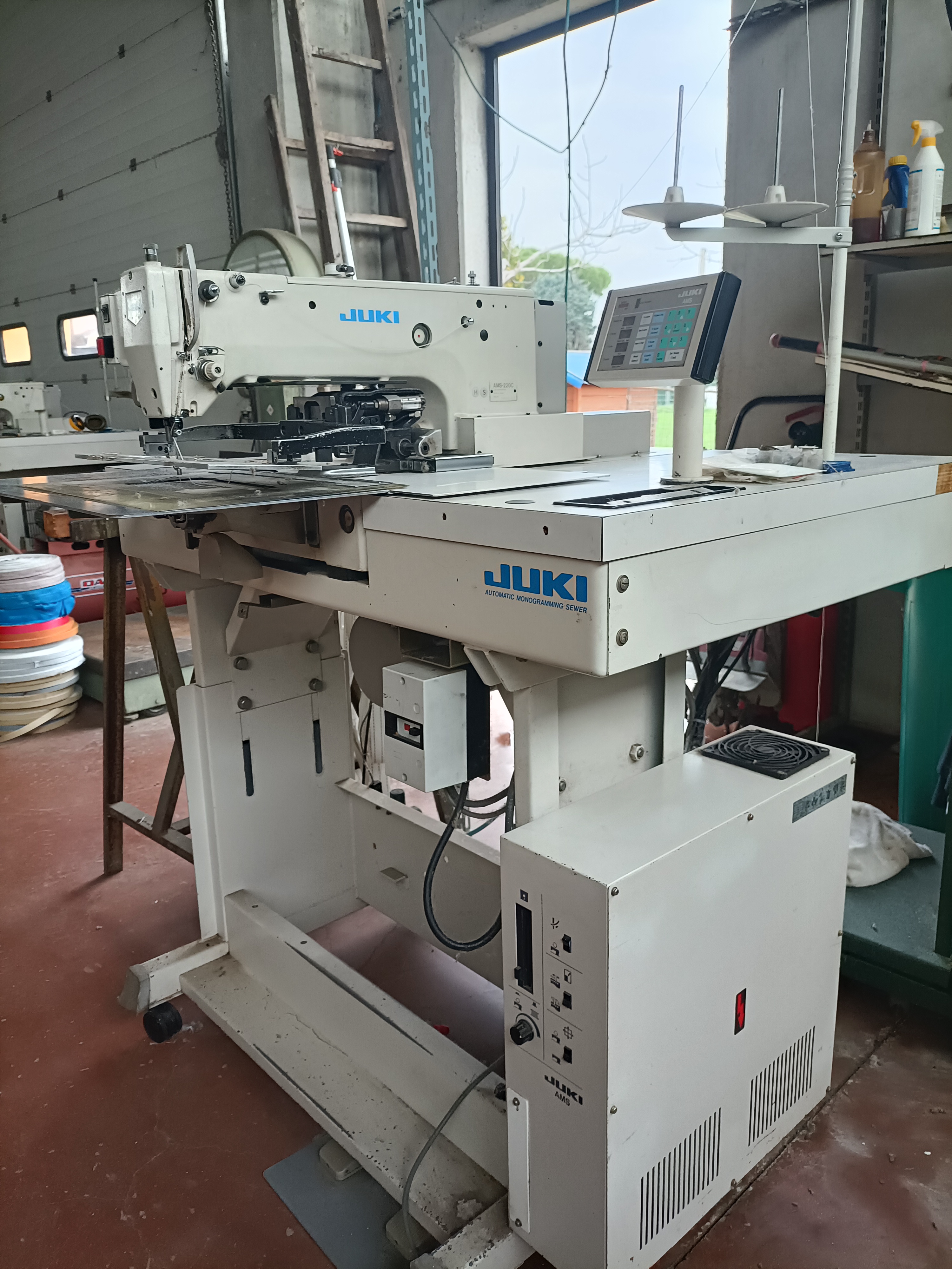 Macchine per cucire in vendita