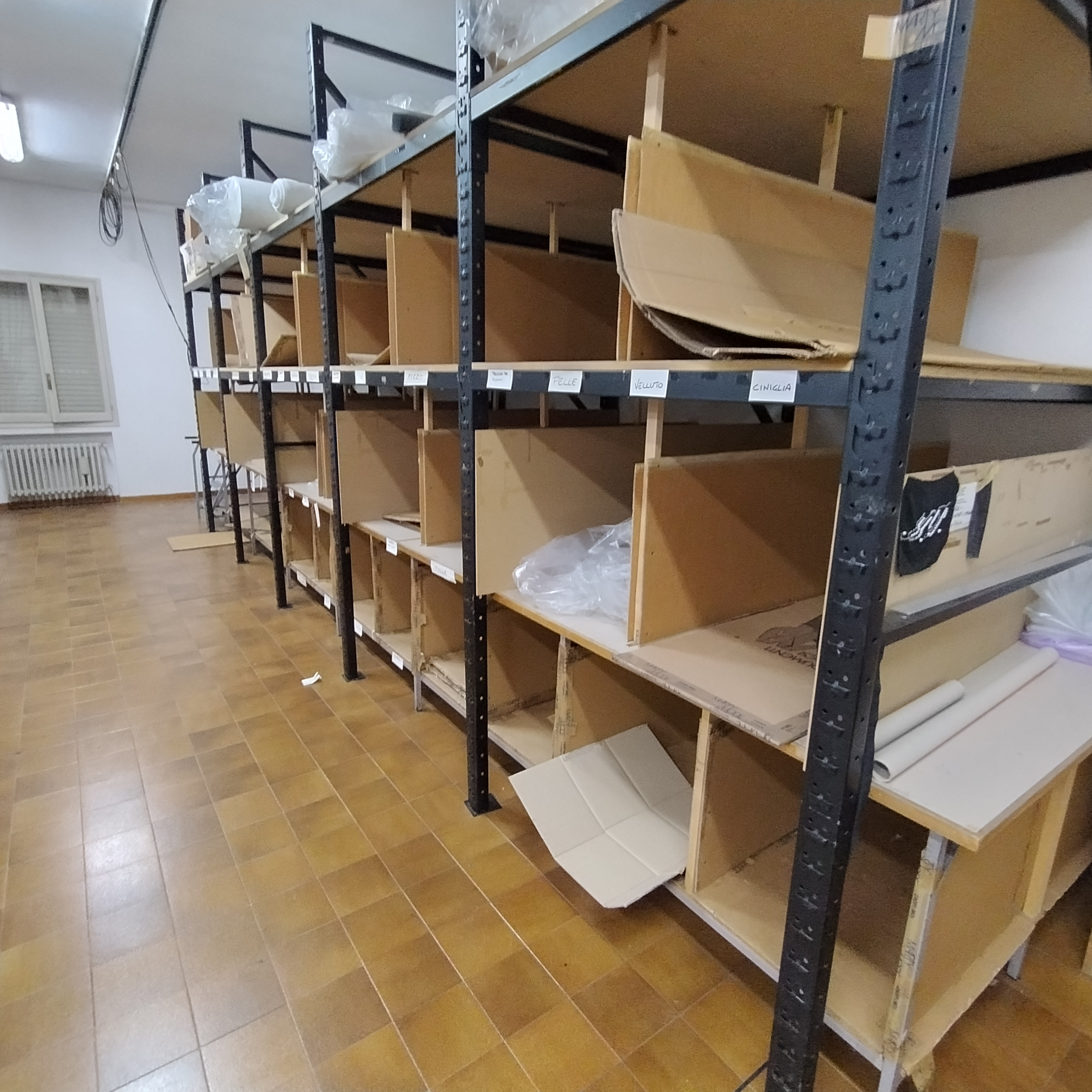 Scaffalatura modulare in metallo robusta usata 7 m in vendita - foto 10