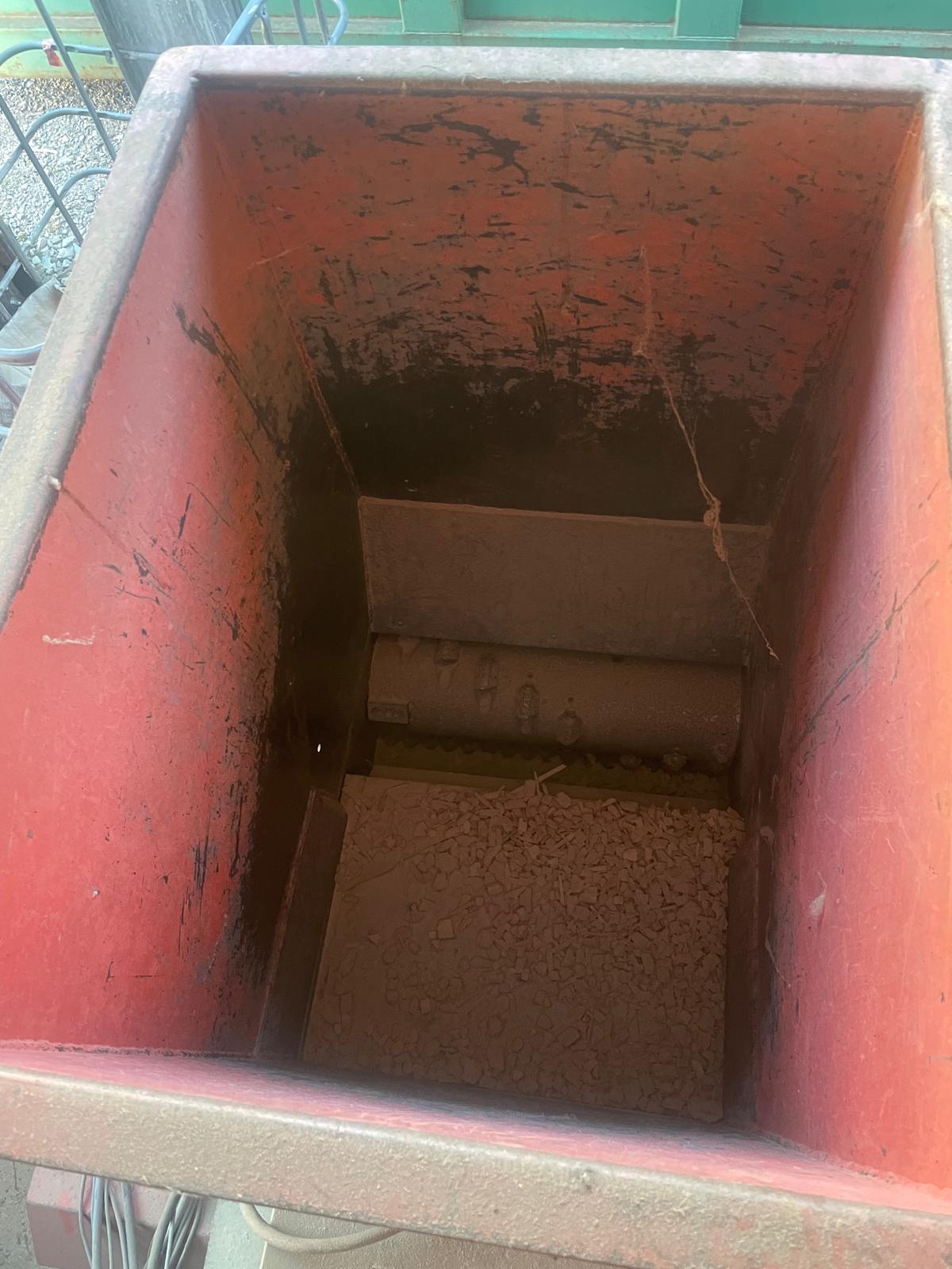 MACINATORE USATO - SECOND HAND GRINDING MACHINERY in vendita - foto 2