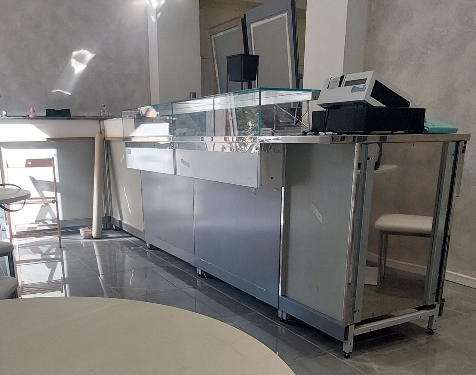 Arredamento e attrezzature per bar in vendita - foto 9