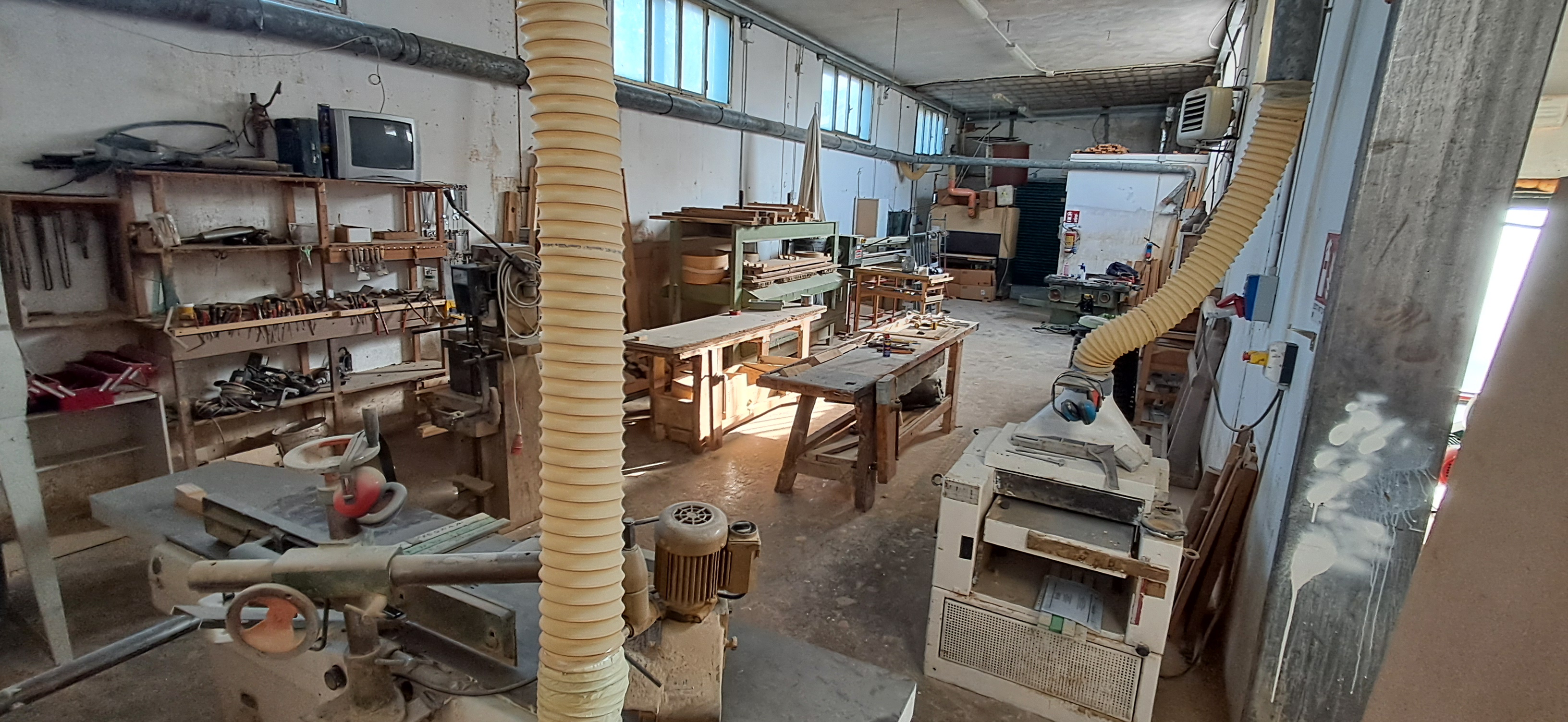 FALEGNAMERIA COMPLETA in vendita - foto 2
