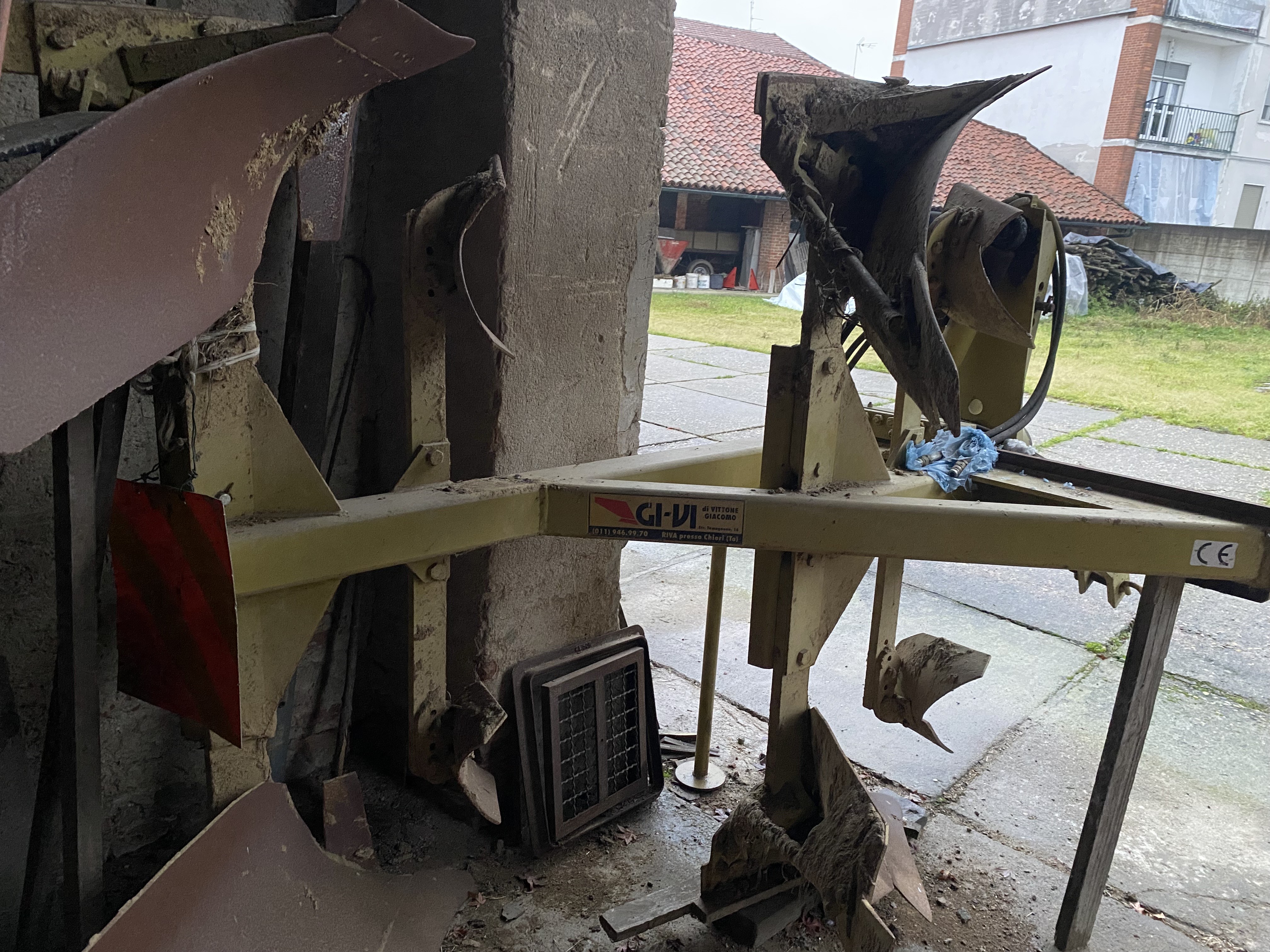 Aratro Bivomero Volta orecchio in vendita - foto 2