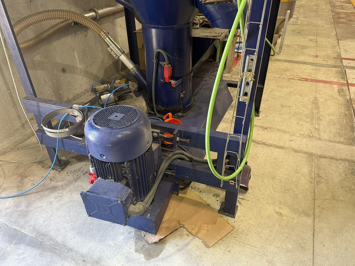 2004 VERTICAL MIXER 8000 lt. in vendita - foto 2