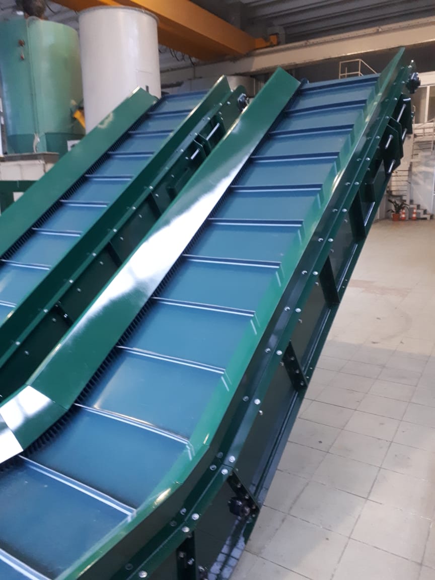 Conveyor with metal detector in vendita - foto 5