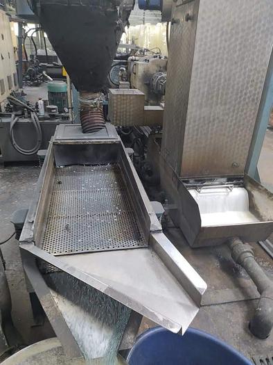 Riciclaggio plastica in vendita