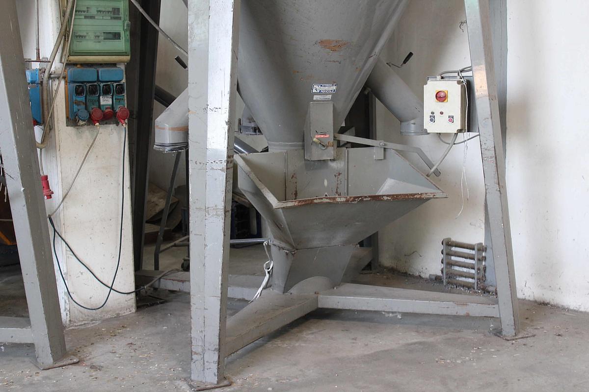 Vertical mixer 8.500 lt ca in vendita - foto 2