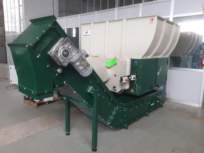 EXTRACTION BELT 450 x 3.500 mm + magnetic drum AS NEW in vendita - foto 1