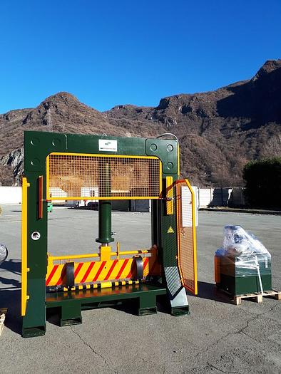 GUILLOTINE REEL SLITTER 2.000x850 mm. 9 kw NOW IN STOCK in vendita - foto 1