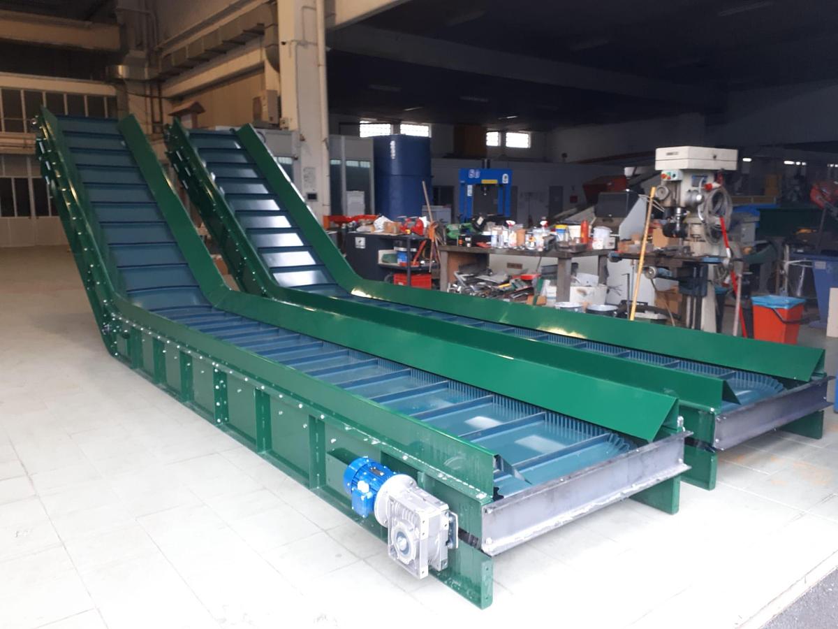 Conveyor with metal detector in vendita - foto 1