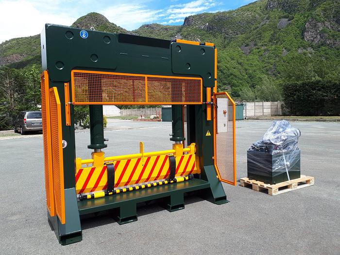 GUILLOTINE REEL SPLITTER 1.500×1.250 mm 30 Ton in vendita - foto 7