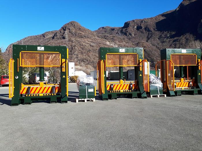 GUILLOTINE REEL SLITTER 2.000 x 1.250 mm. NOW IN STOCK in vendita - foto 6