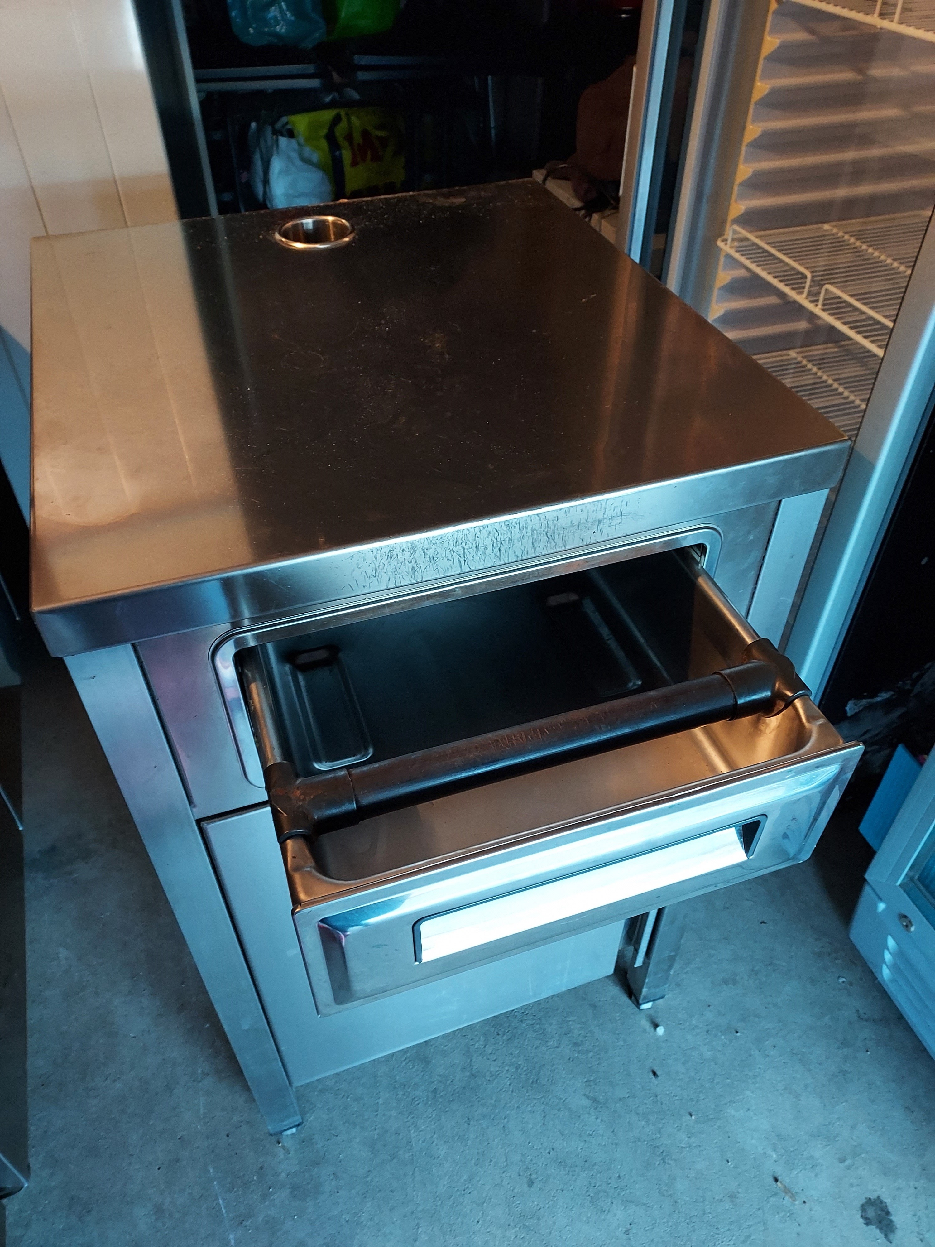 Mobile con cassetto batti caffè in acciaio inox in vendita - foto 4