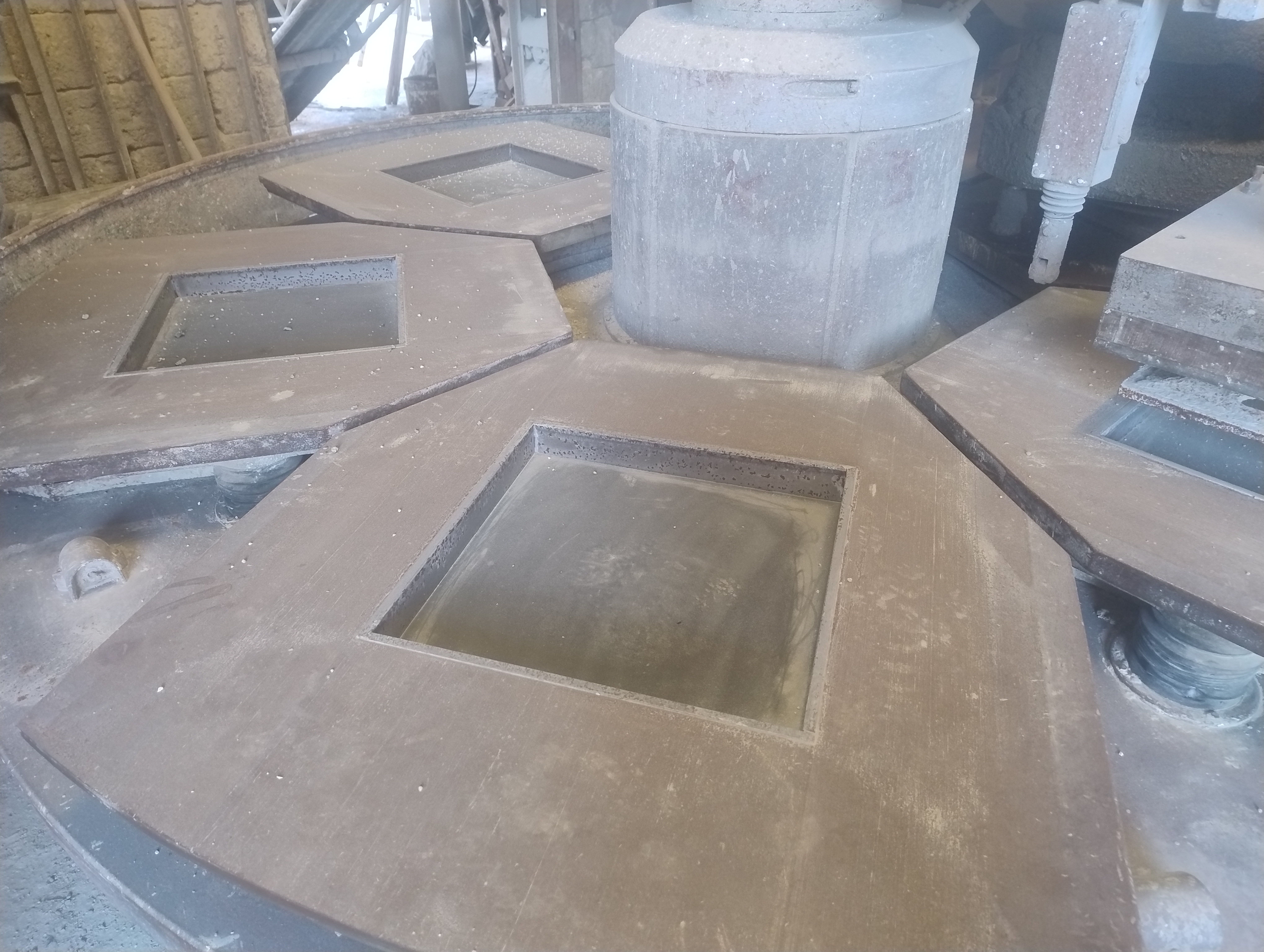 IMPIANTO PRODUZIONE MATTONI IN CEMENTO  in vendita - foto 10