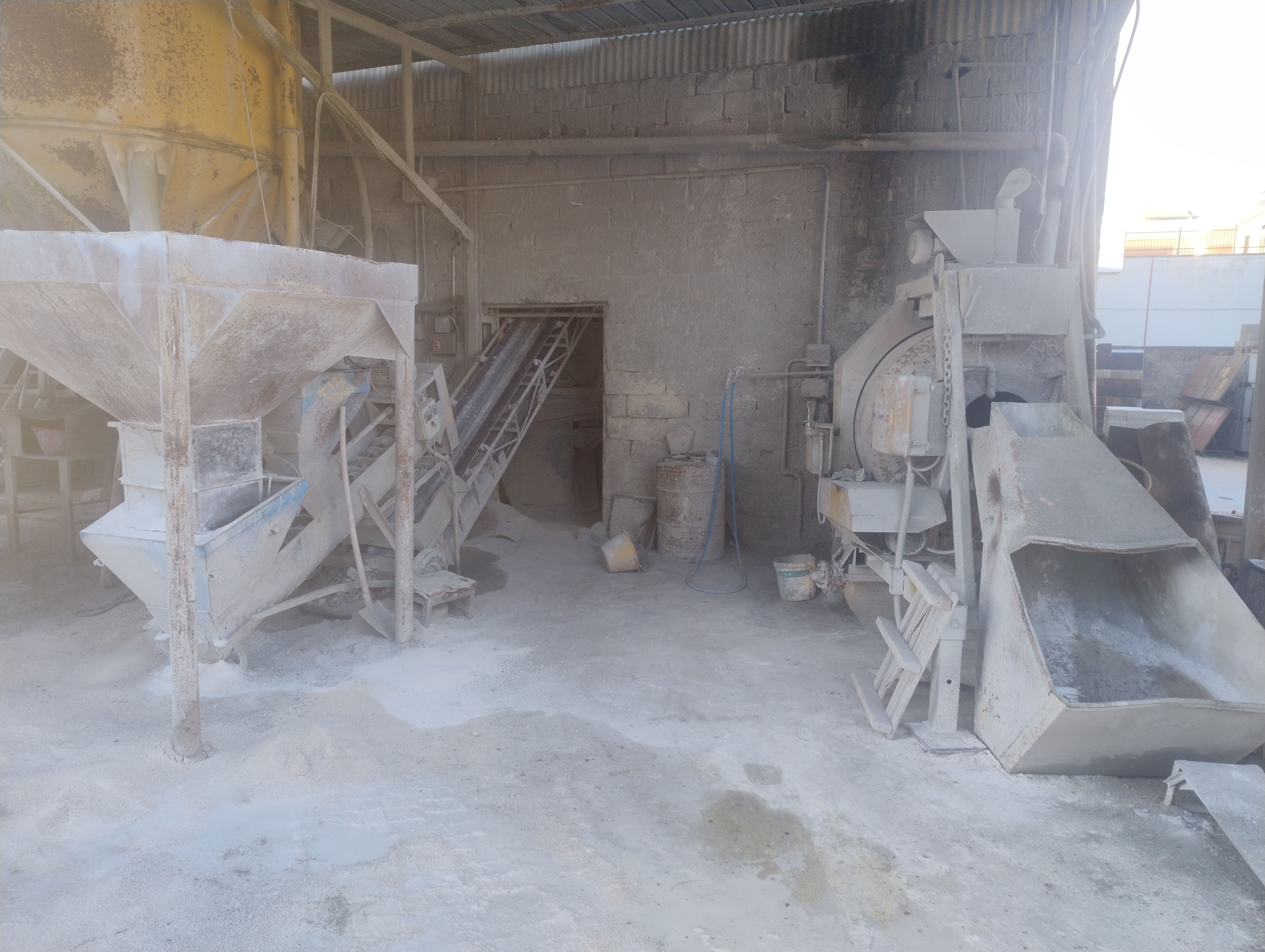 IMPIANTO PRODUZIONE MATTONI IN CEMENTO  in vendita - foto 11