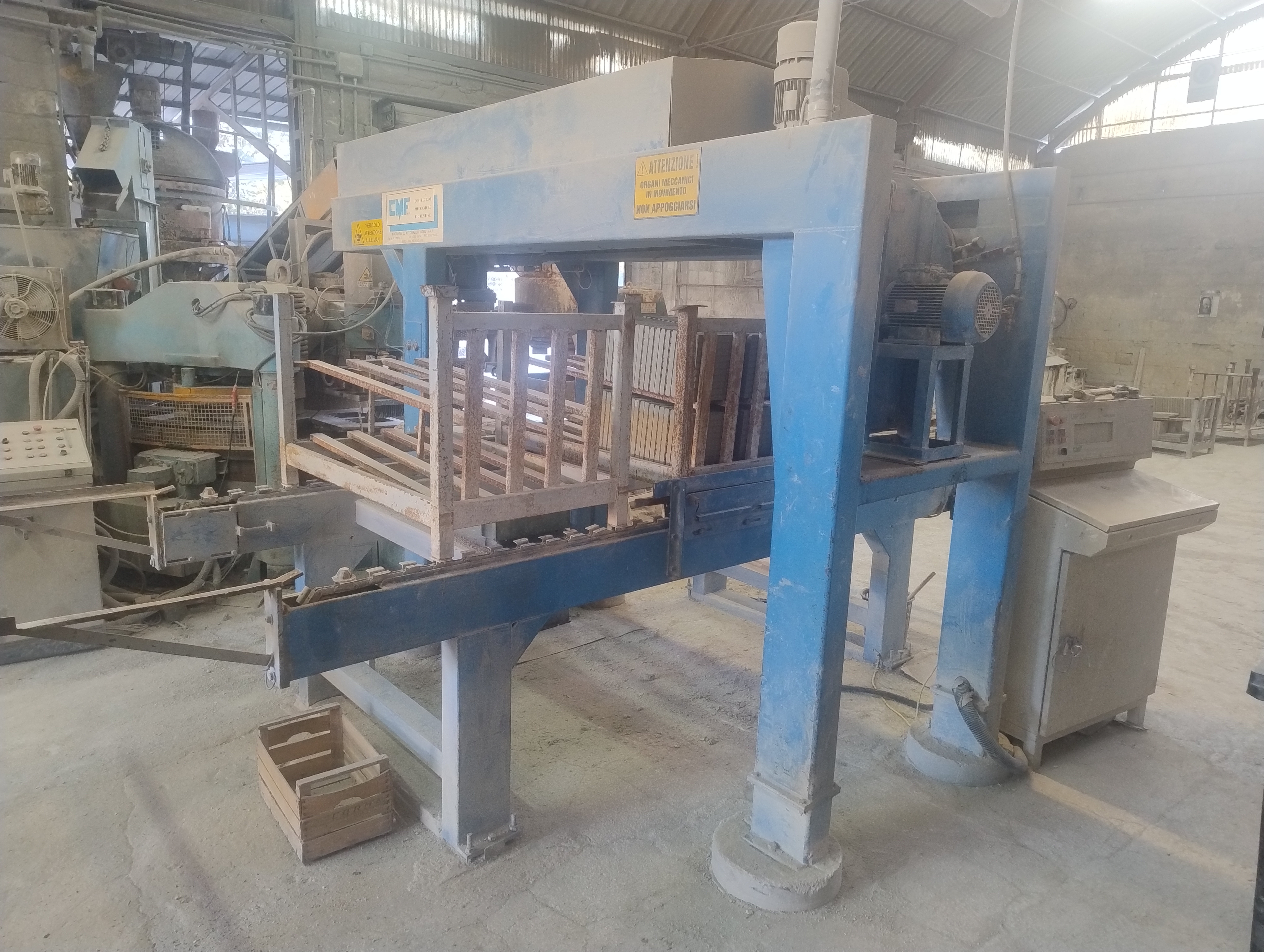 IMPIANTO PRODUZIONE MATTONI IN CEMENTO  in vendita - foto 8