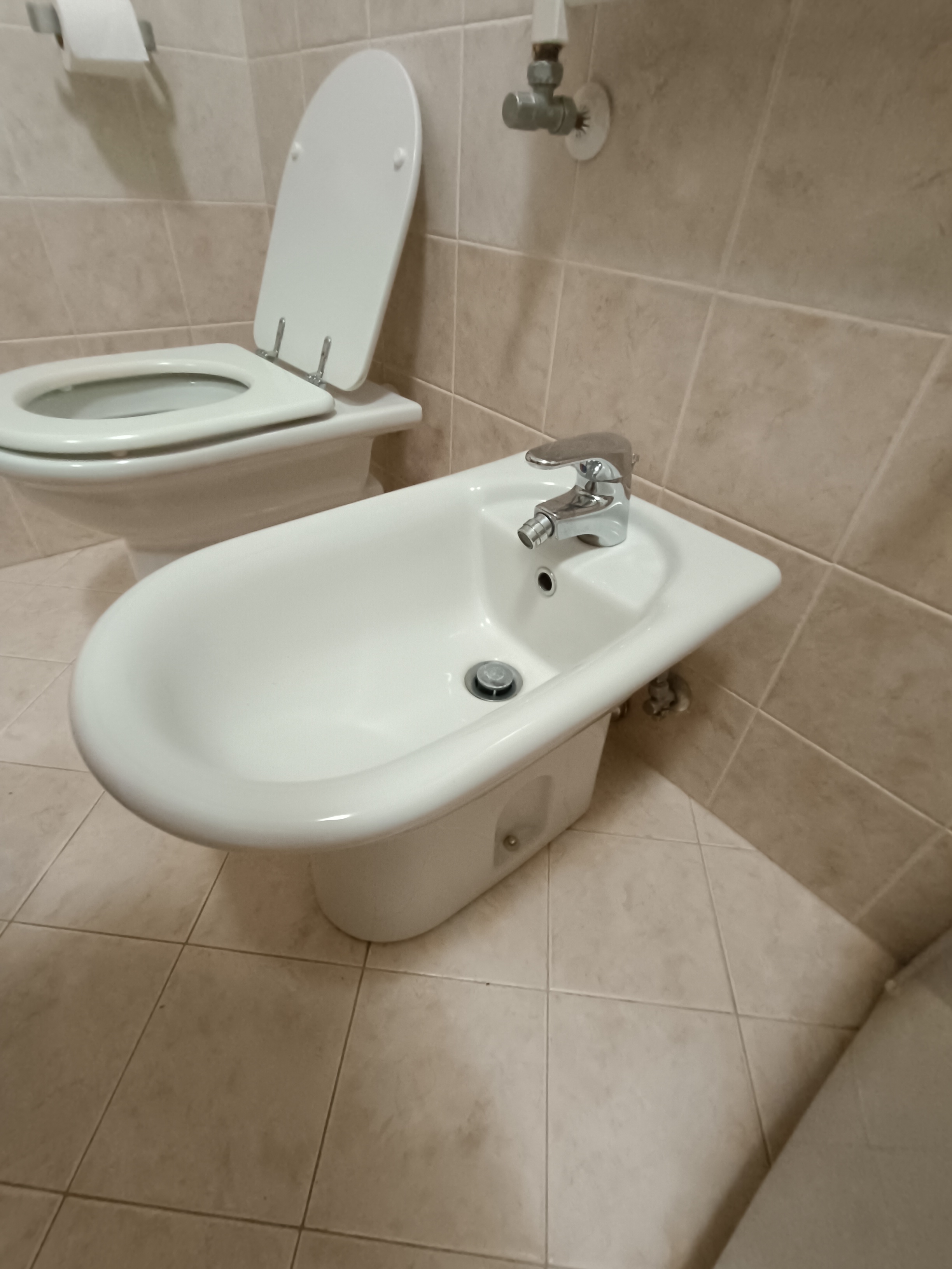 Coppia di sanitari e lavabo Ideal Standard in vendita - foto 4