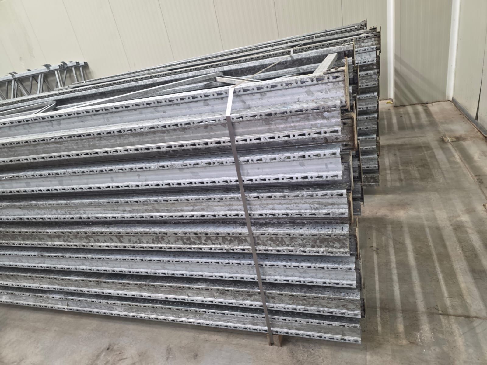 Scaffalature in vendita