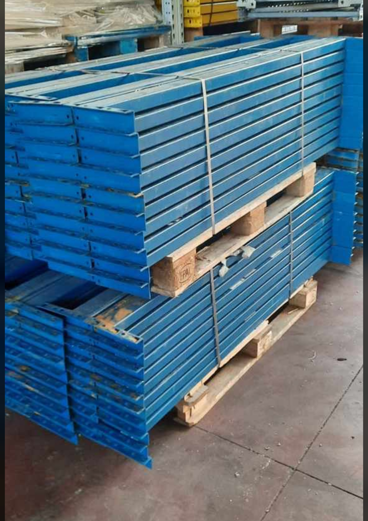 Scaffalature in vendita
