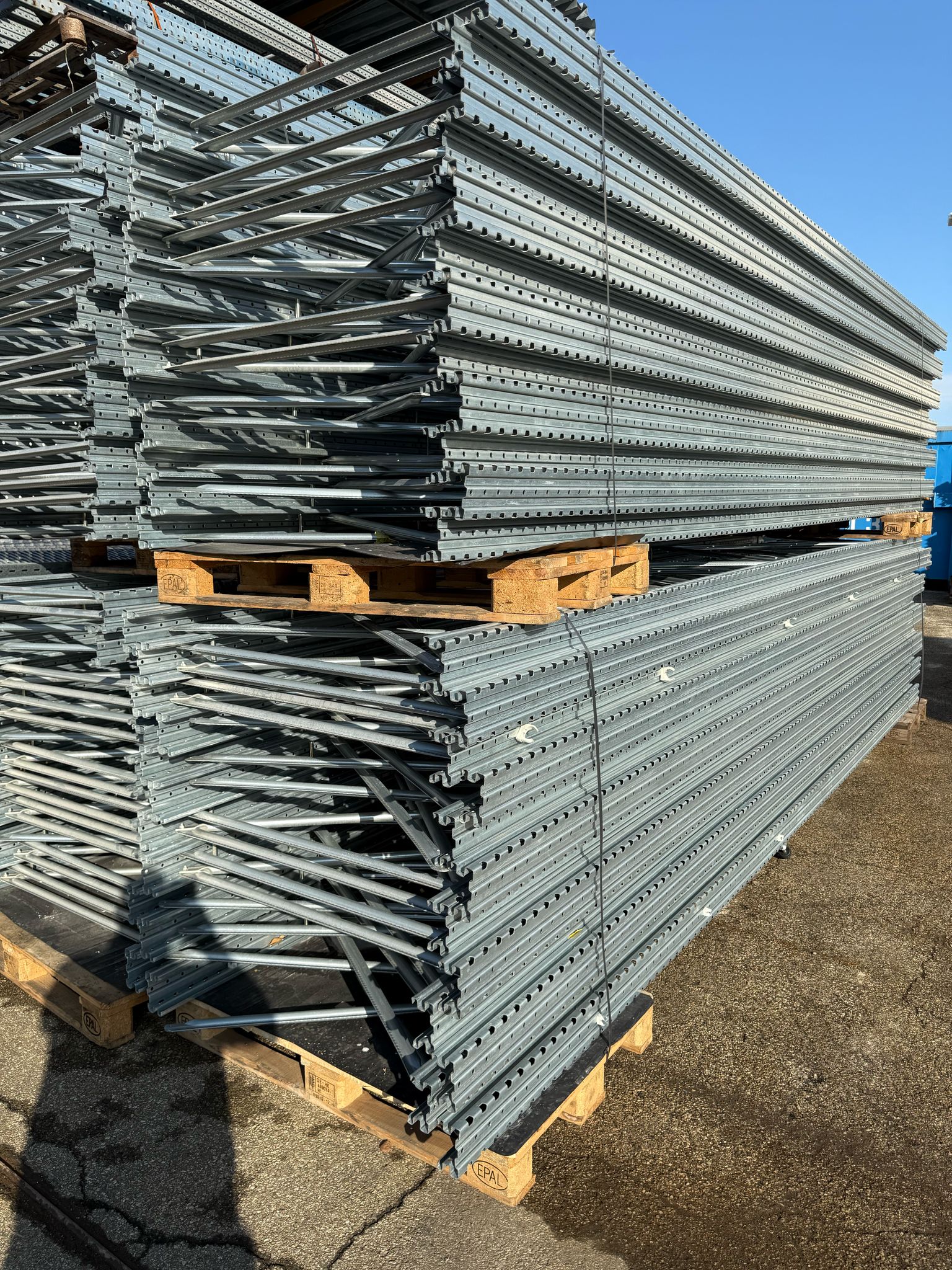 Scaffalature in vendita