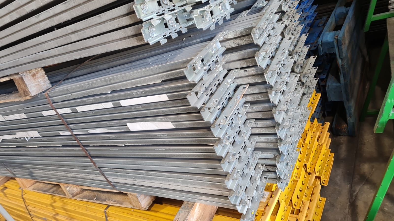 Scaffalature in vendita