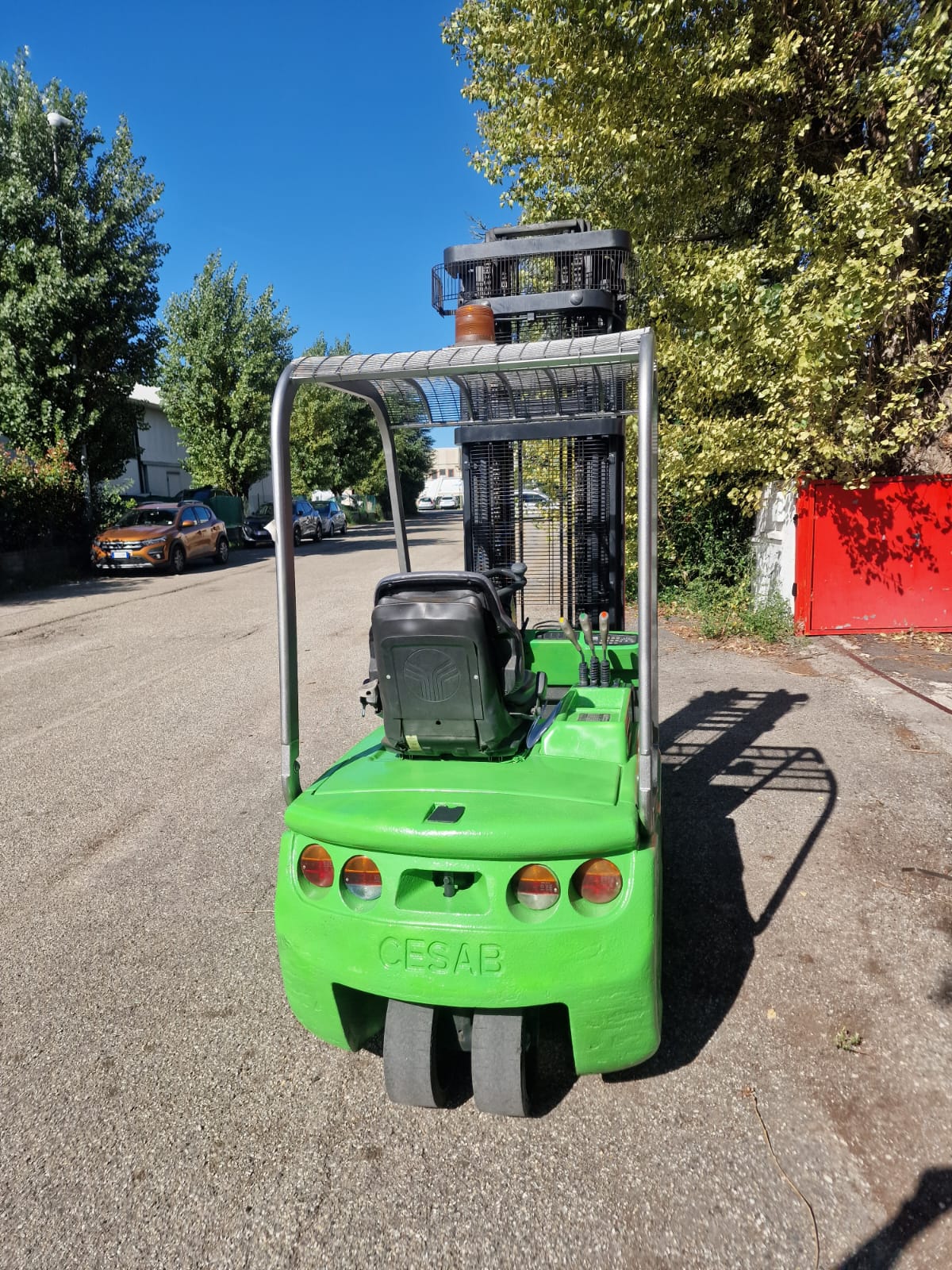 Carrelli elevatori in vendita