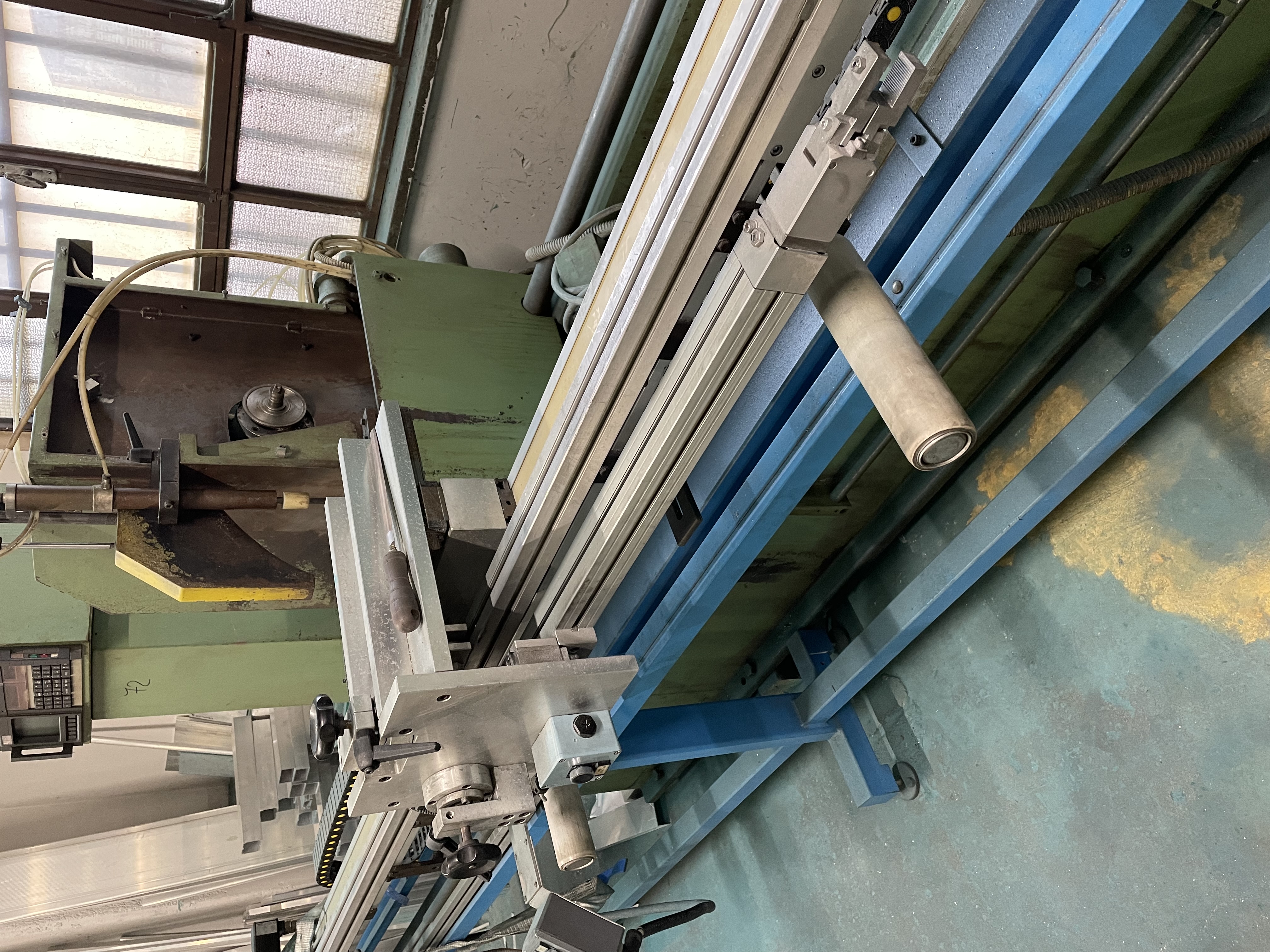Linea automatica di taglio profili in alluminio in vendita - foto 5