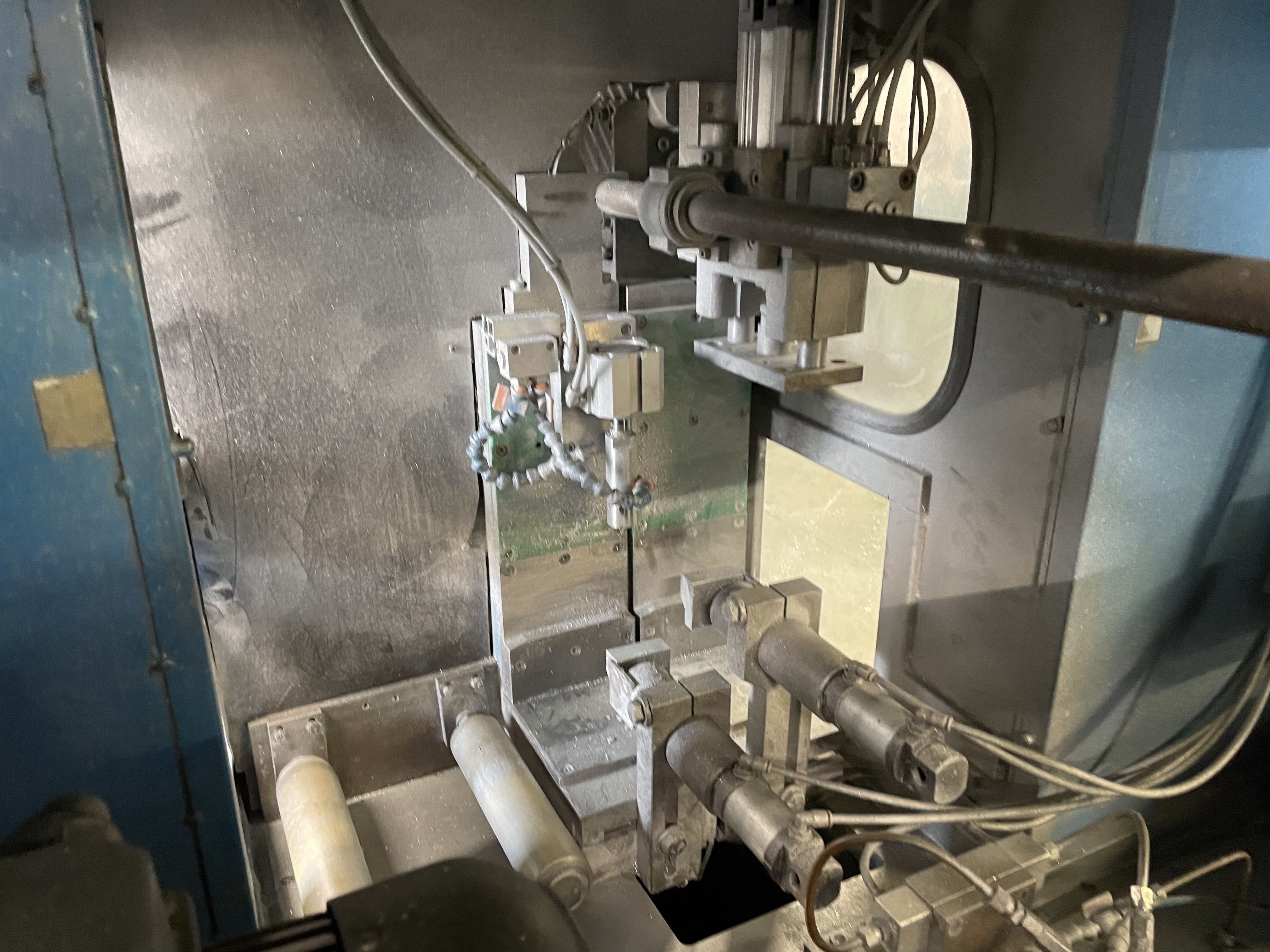 Linea automatica di taglio profili in alluminio in vendita - foto 4