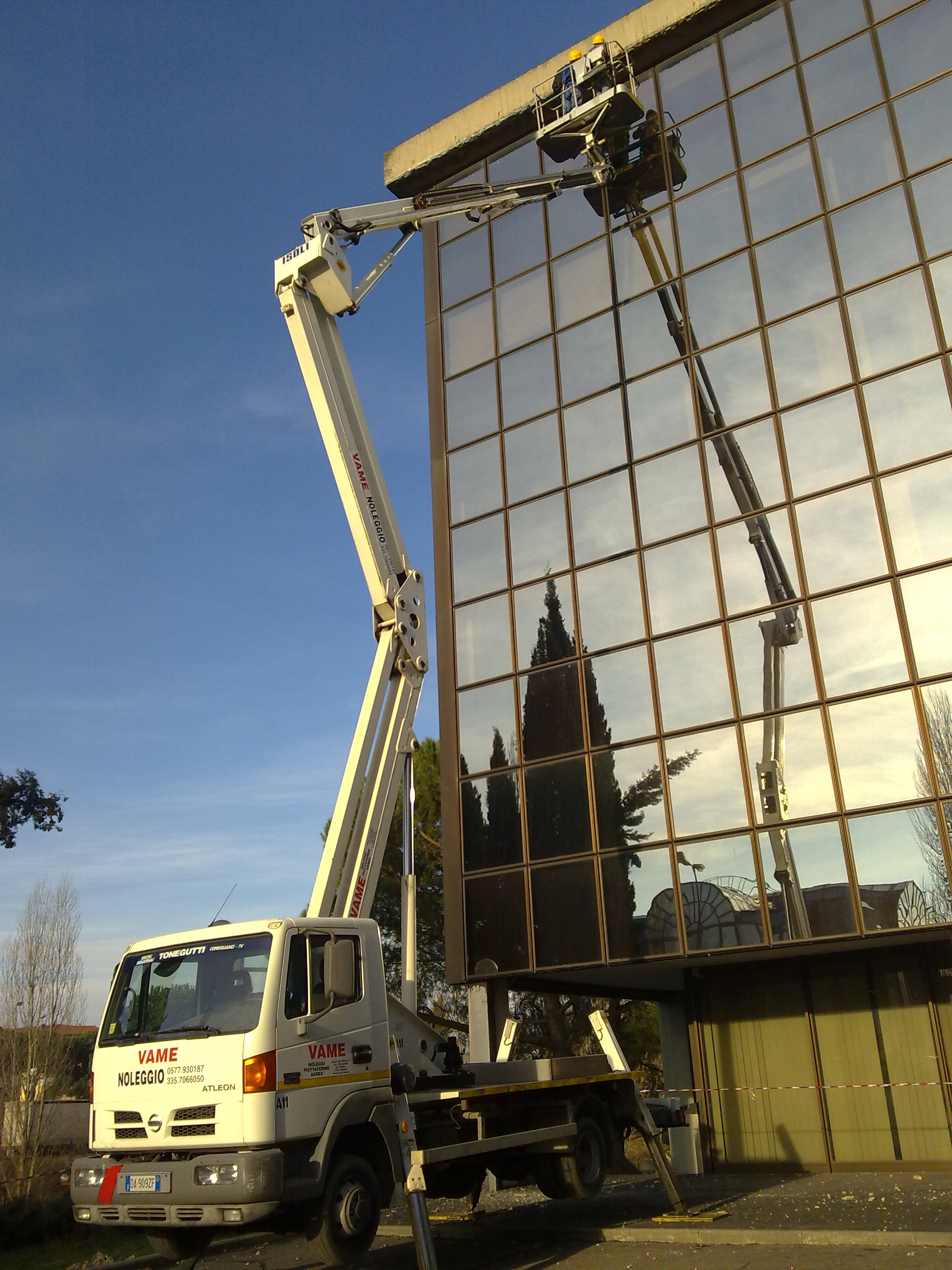 Piattaforma aerea autocarrata  in vendita - foto 4