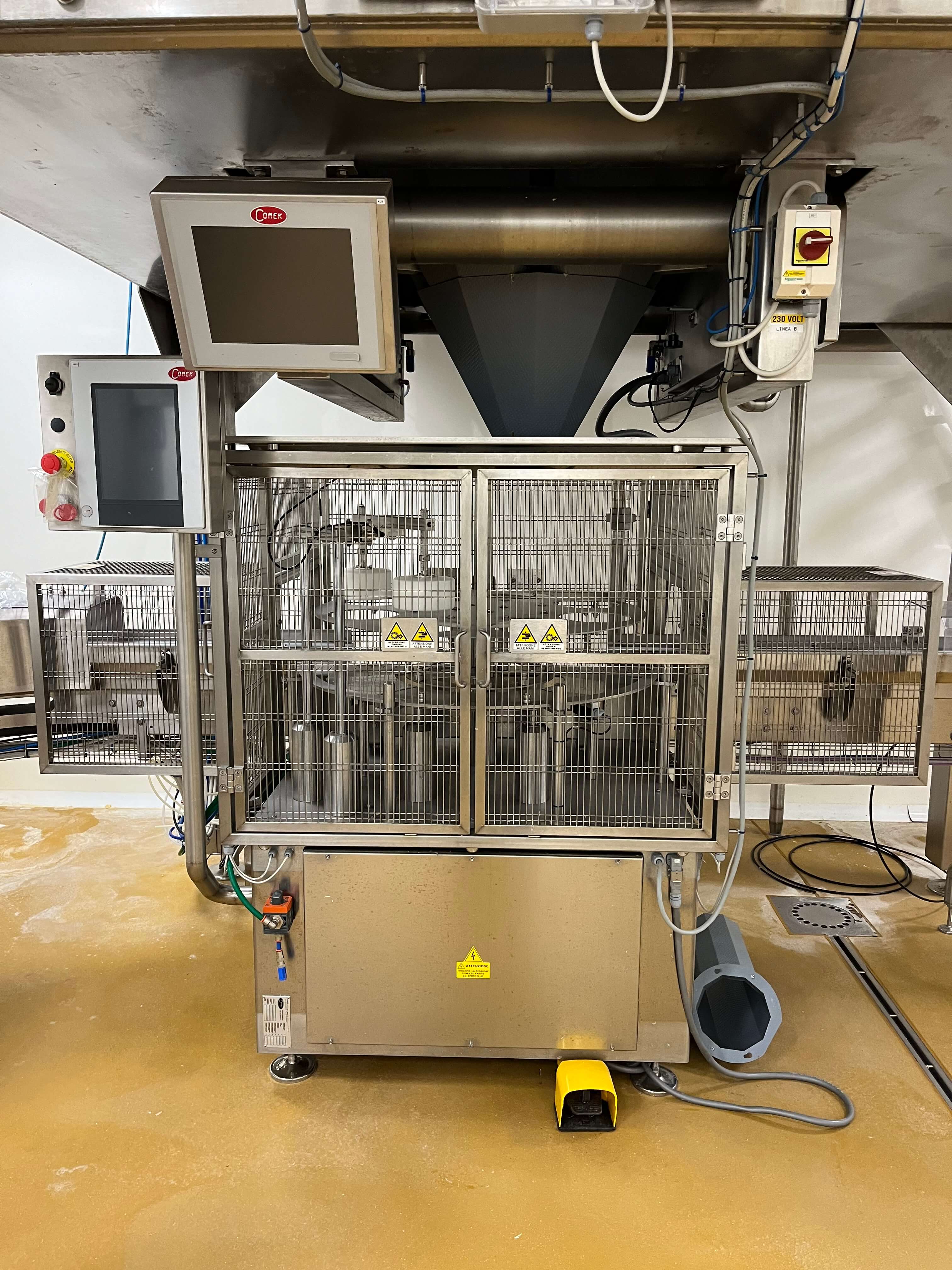 LINEA CONFEZIONAMENTO CONTENITORI IN PLASTICA  in vendita - foto 4