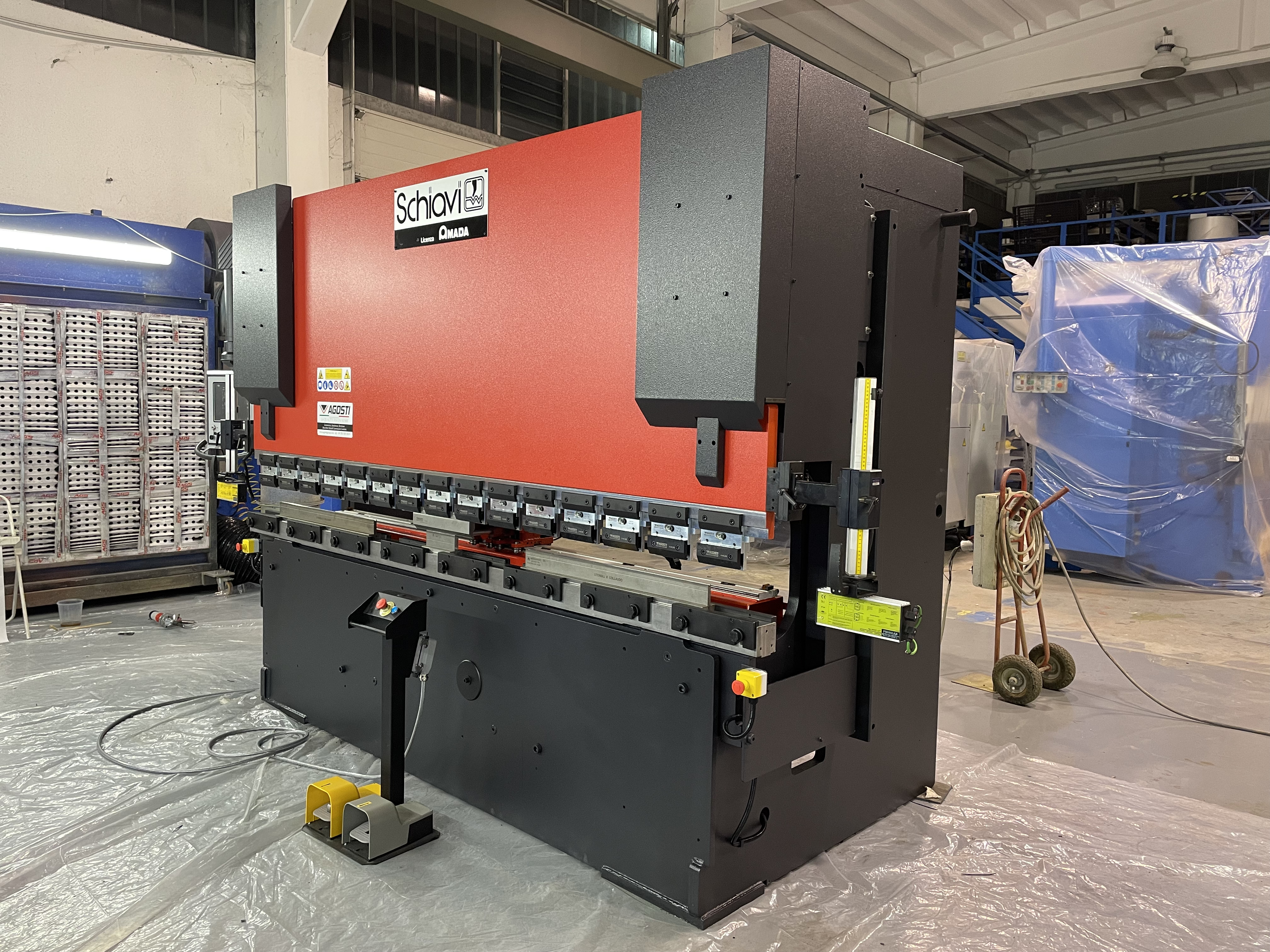 PIEGATRICE USATA SCHIAVI HFB 100-30 CNC 8 ASSI  in vendita - foto 2