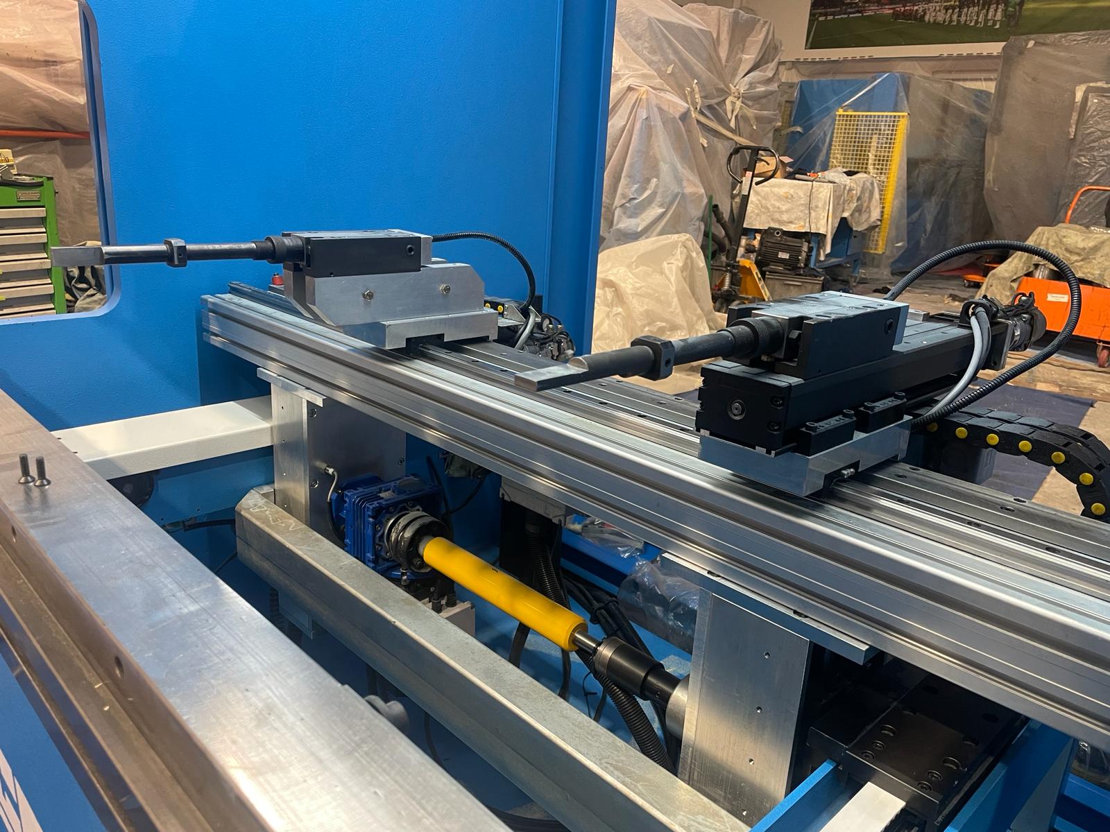 Piegatrice usata MECOS ELEKTRA 40-2000 cnc 7 assi in vendita - foto 3