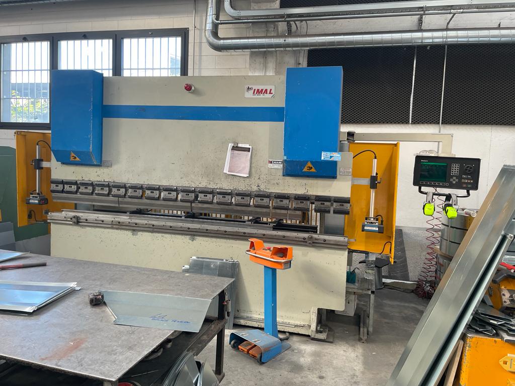 Piegatrice usata IMAL E3A 70-3300 cnc 4 assi in vendita - foto 1