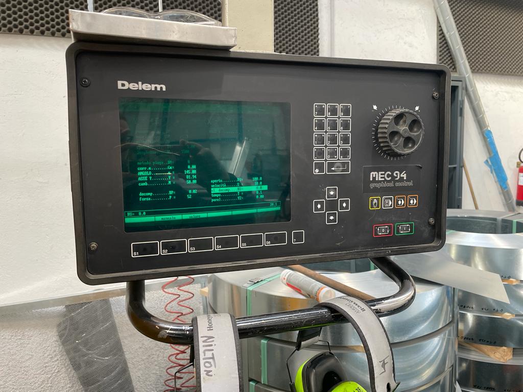 Piegatrice usata IMAL E3A 70-3300 cnc 4 assi in vendita - foto 2