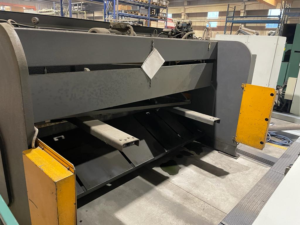 Cesoia usata GADE CO 3008 cnc 1 asse in vendita - foto 2