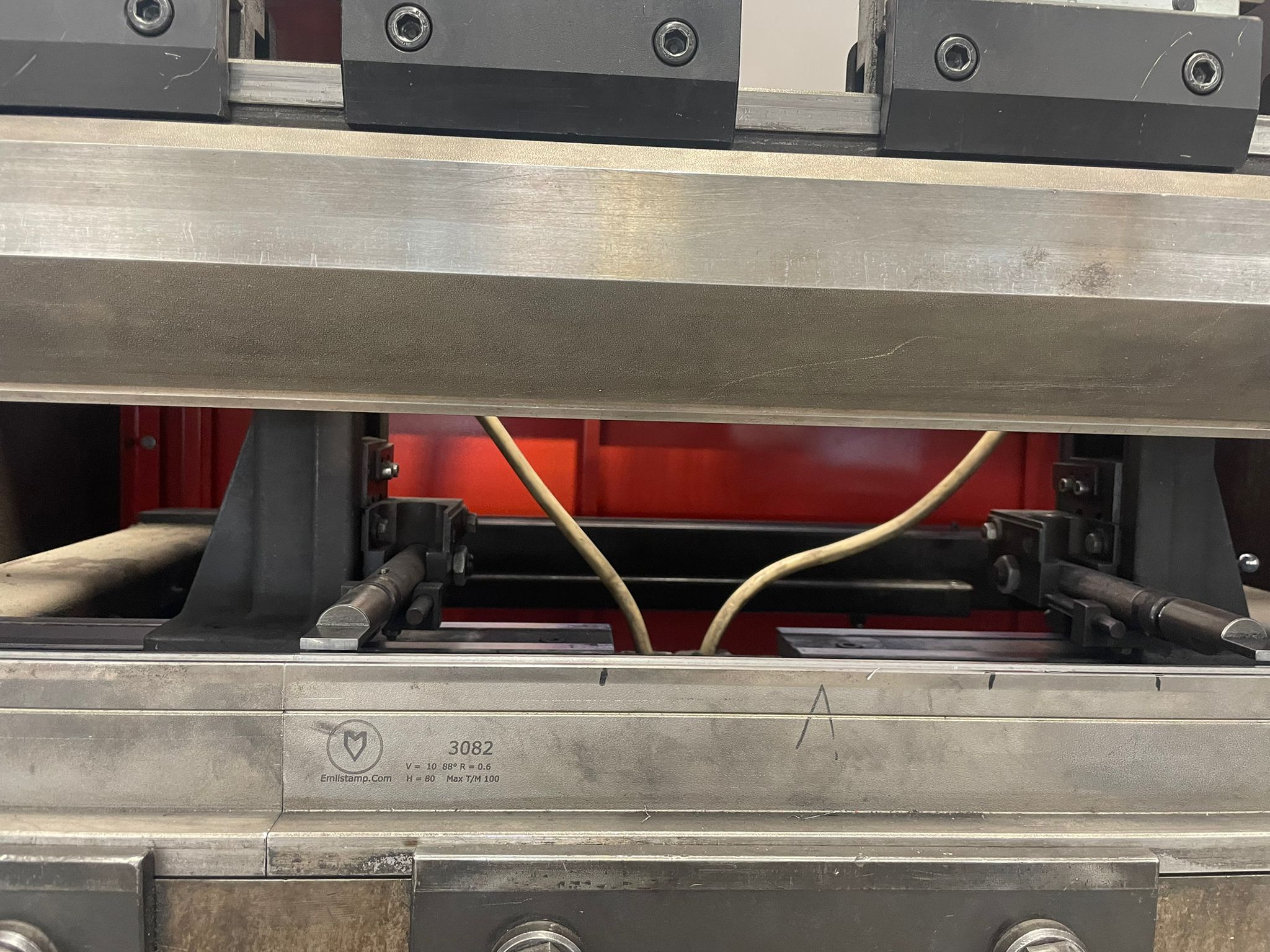 Piegatrice usata Schiavi HFB 80-2000 cnc 4 assi in vendita - foto 3