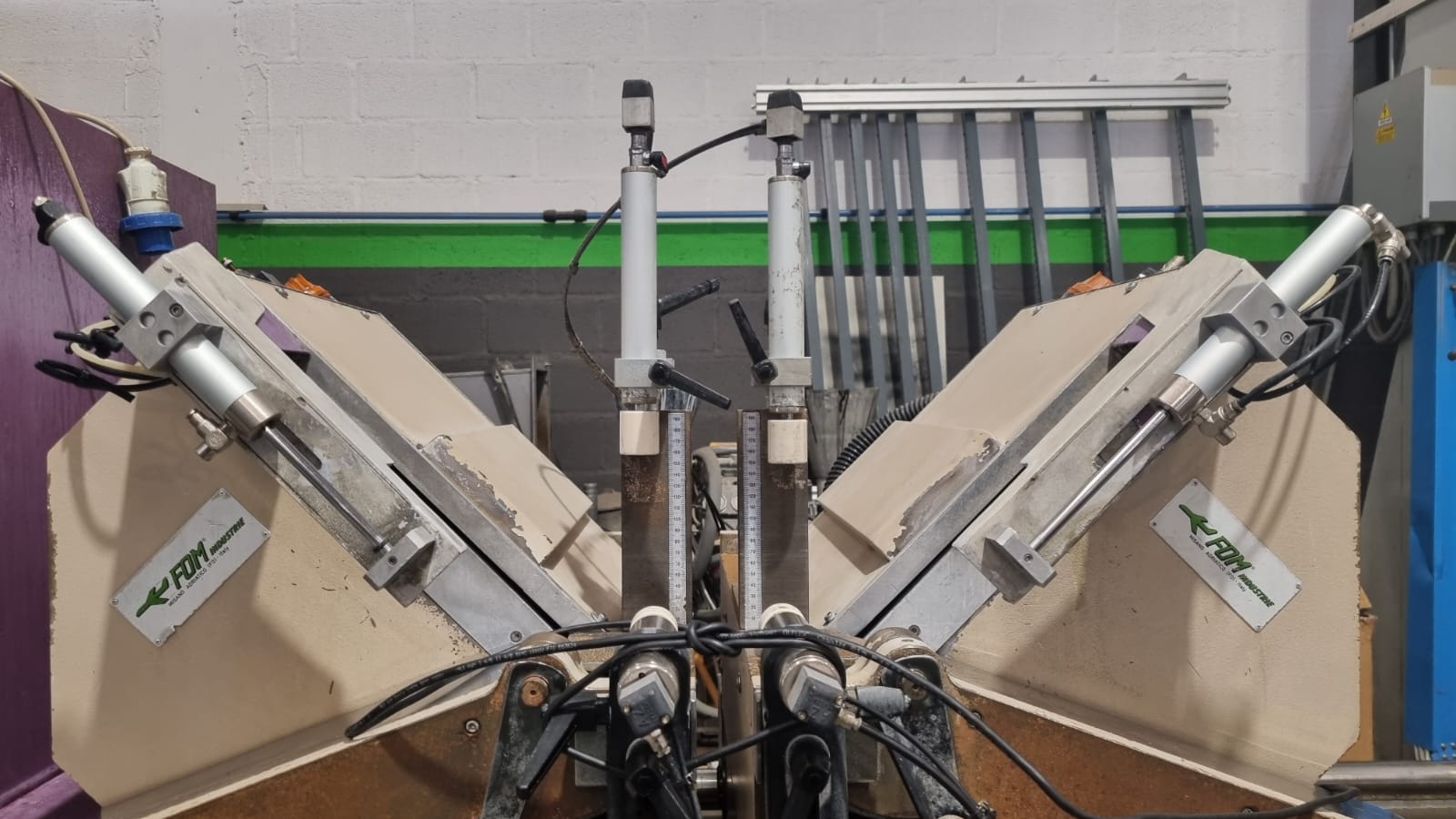 Troncatrice doppia testa FOM Blitz 45B CE in vendita - foto 3