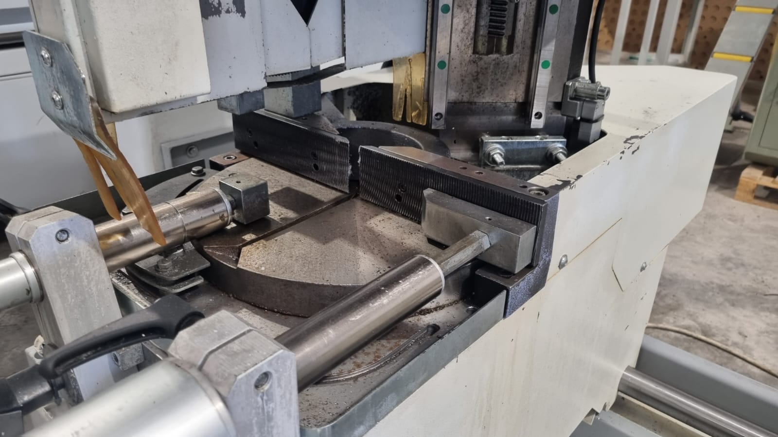 Troncatrice doppia testa FOM Steel 35 B in vendita - foto 4