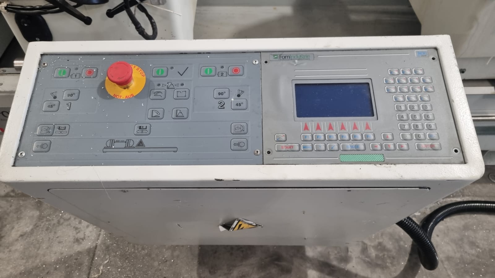 Troncatrice doppia testa FOM Steel 35 B in vendita - foto 12