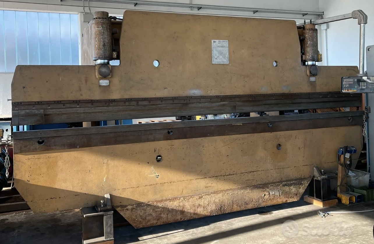 PRESSA PIEGATRICE IDRAULICA in vendita - foto 1